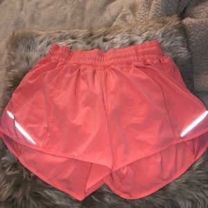 Lululemon hotty hot short